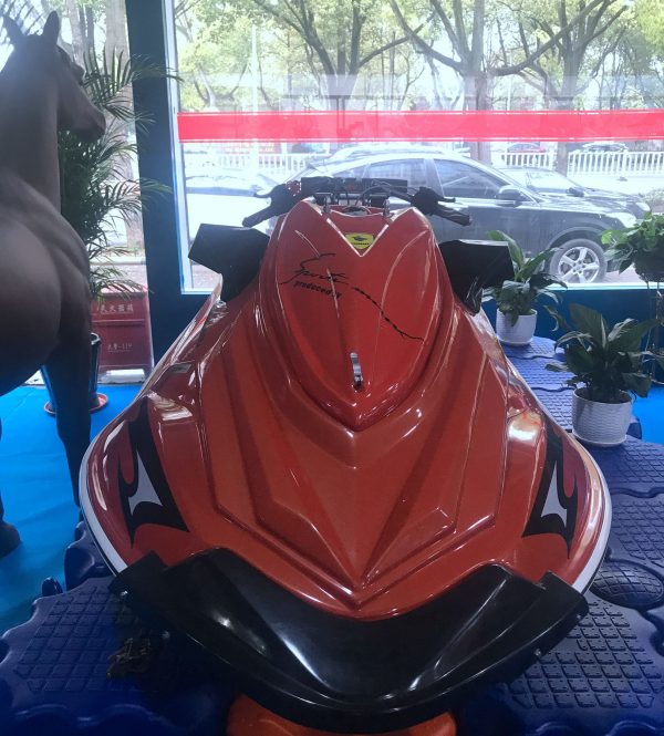 Gasoline Jet Ski、Suzuki 1400cc、 6 people、 80km/h (复制)